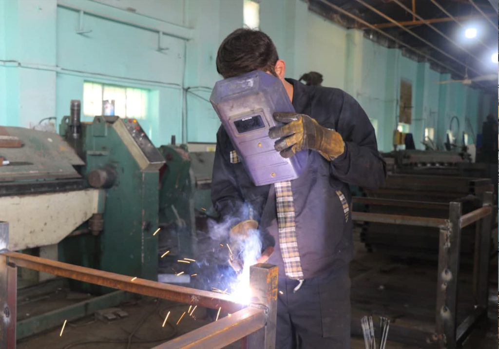 بازدید ریاست اتحادیه فلز تراش و ماشین سازی استان البرز از کارگاه تراشکاری زندان قزلحصار